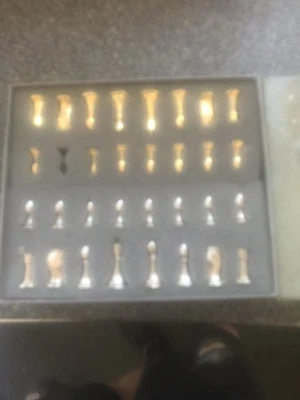 Mint  Official Franklin Mint 1994 STAR TREK Tridimensional 3D Chess Set - Image 1 of 2