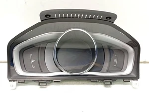 31687361 Volvo XC60 2017 Diesel speedometer instrument cluster FRC138299 - Picture 1 of 8