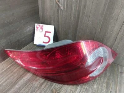 2006-10 MERCEDES R350 R500 DRIVER LEFT TAILLIGHT BRAKE REVERSE TURN SIGNAL LAMP - Image 1 of 4