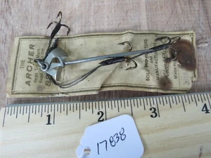Antique Archer Fishing Hook fishing lure hook made in England (lot#17838) - Picture 1 of 8