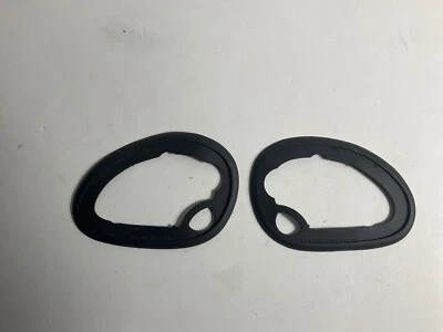 JUEGO DE JUNTAS DE ESPEJO RETROVISOR LATERAL PORSCHE 968 92-95 Aero 94473124800 94473124700 Foto 1 de 4