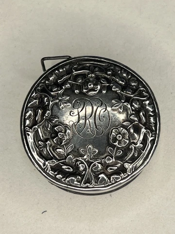 UNGER BROTHERS ANTIQUE STERLING SILVER RETRACTABLE TAPE MEASURE Cover