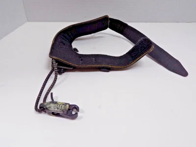 SCOTT ARCHERY Q SHOT Finger Trigger Release CAMO Adjustable Strap USA - Image 1 of 4