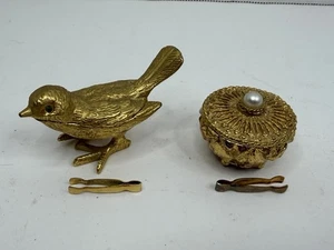 Set 2 Vintage goldfarbene Vogel Pille Schmuckdose mit Zange - Bild 1 von 11