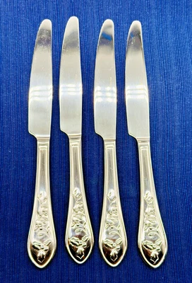 Faca de jantar Pfaltzgraff Winterberry azevinho aço inoxidável sem cor talheres lote de 4 - Imagem 1 de 4