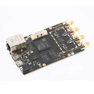 HamGeek HG230 380MHz-3.8GHz AD9363 + ZYNQ-7020 FPGA Development Board tp1 - Picture 1 of 3