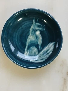 Art Studio Keramik handbemalt Fuchs Pin Schale 3" Durchmesser markiert Wales türkis Glasur - Bild 1 von 7
