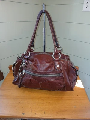 Cartera grande de cuero Fossil caoba viaje de fin de semana herrajes plateados Foto 1 de 4