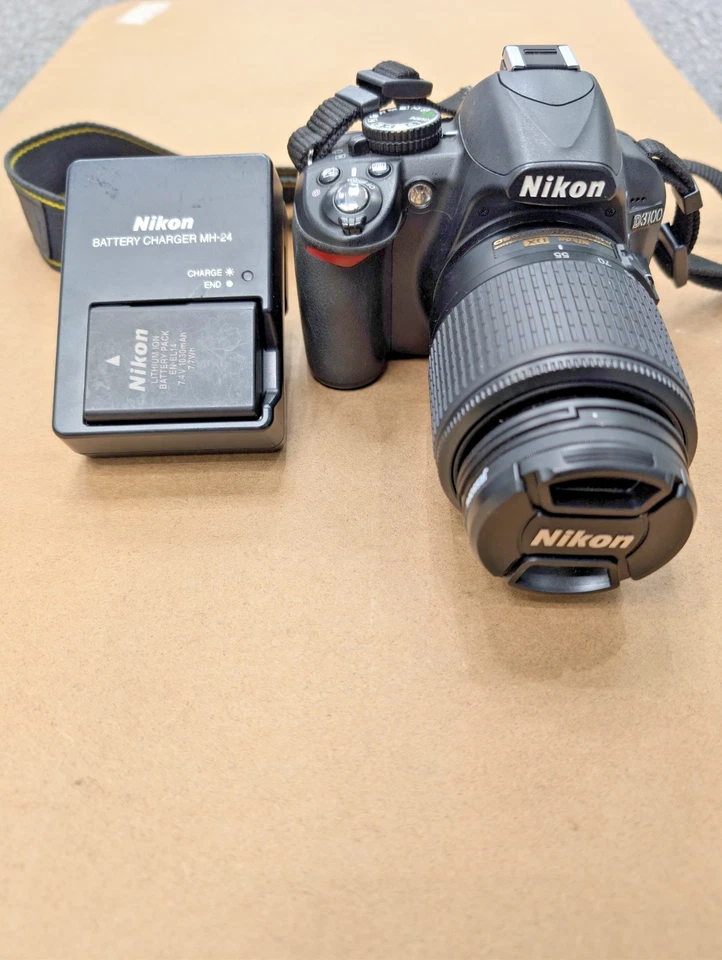Nikon DSLR Camera D3100 with 55-200 Nikon lens - Image 1 of 4