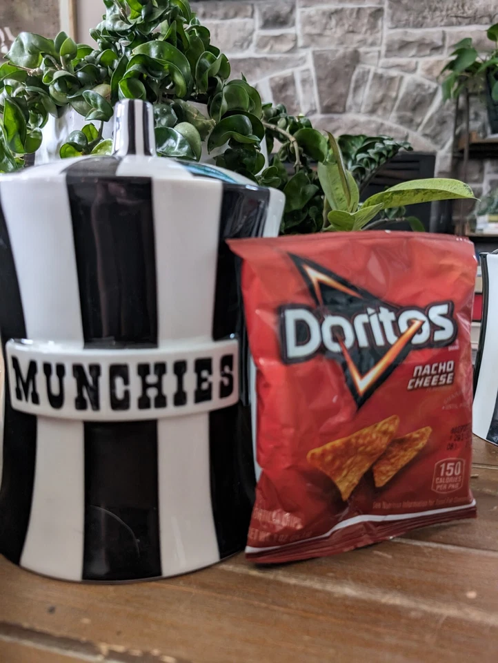 Doritos Air en bolsa original sellada mayormente vacía Foto 1 de 1