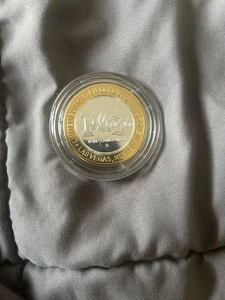 Plaza Las Vegas $10 argento gettone da gioco casinò giostra bar - Foto 1 di 2