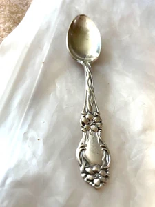One William Rogers & Son Orange Blossom SilverPlate Antique 1910 Spoon - Picture 1 of 2