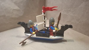 LEGO 6017 ☆NEWLY SEALED ☆KOMPLETT☆ 《CASTLE》"Kings Oarsmen" OBA - Bild 1 von 3