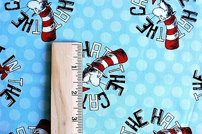 BTY*DR SEUSS GATO NO CHAPÉU*LT PONTOS AZUIS PARA MÁSCARA FACIAL TECIDO 100% ALGODÃO 44X36  - Imagem 1 de 3