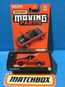 MATCHBOX 2024 PIEZAS MÓVILES 1988 MAZDA RX7 ROJO JDM AÑOS 80 CAPÓ APERTURA DESCAPOTABLE - Imagen 1 de 4