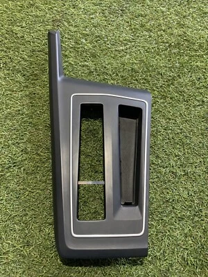 Modanatura Console Centrale Volkswagen Golf 8 5H1864263A - Immagine 1 di 4