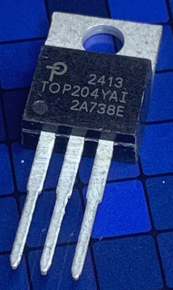 TOP204YAI Circuito Integrato
