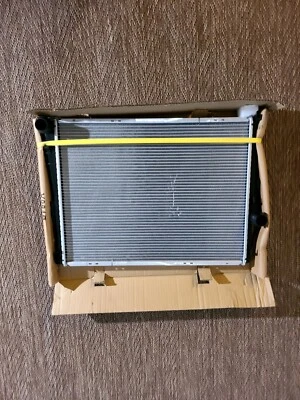 Radiador Spectra Premium CU2636 para modelos BMW seleccionados 99-09 nuevo en caja Foto 1 de 4