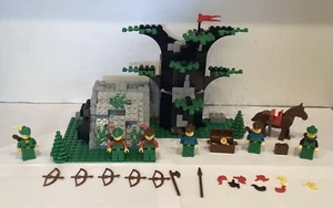 LEGO Castle Avamposto Camouflaged (6066) senza scatola o istruzioni, forestali - Foto 1 di 5