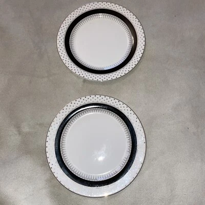 Juego de 2 platos de postre para ensalada de porcelana con punto dorado negro de 8 pulgadas GRACE'S TEAWARE Foto 1 de 2
