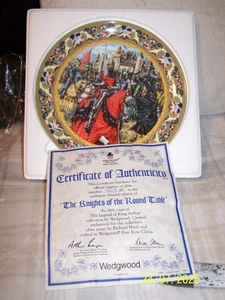 Wedgewood Display Plate, " THE KNIGHTS OF THE ROUND TABLE "bone china, england - Picture 1 of 3
