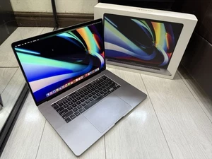 Apple MacBook Pro Retina 16" 2019 - SSD 4 To 32 Go RAM 2,4 GHz 8 cœurs i9 5500M 8 Go - Photo 1/18