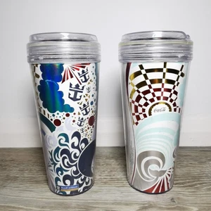 2x Royal Caribbean Coca Cola Becher Souvenir Tasse mit Deckel 2015 - Bild 1 von 8