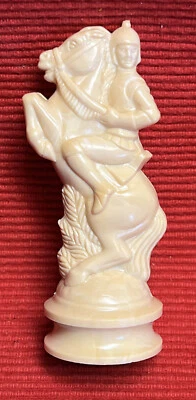 Винтажный 1959 LOWE Ренессанс шахматы шахматы белый рыцарь только купить сейчас - Изображение 1 из 2