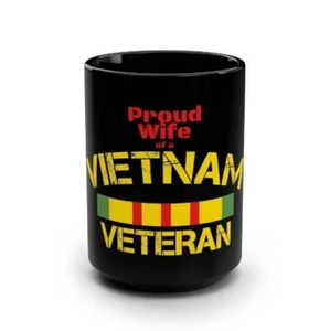 Taza negra mujer veterana de Vietnam 15 onzas celebración del día del veterano - Imagen 1 de 3