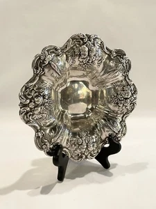 Antique Edwardian Reed & Barton Sterling Silver Repousse Francis I Candy Dish - Picture 1 of 9