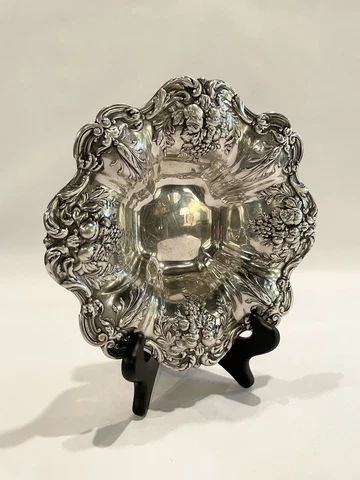 Antique Edwardian Reed & Barton Sterling Silver Repousse Francis I Candy Dish Cover
