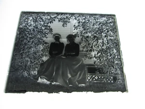 GLASNEGATIV SPÄTE 1800er oder ANFANG 1900, FRAU AUSSEN - 7 - Bild 1 von 1