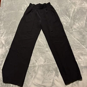 LULULEMON NOIR CAREER TIE WAIST WIDE LEG PLEATED FRONT USED BLACK PANTS SIZE 4 - Picture 1 of 4
