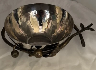 Mary Jurek Bowl martillado cerezo bayas rama hojas acero inoxidable latón 5” Foto 1 de 2