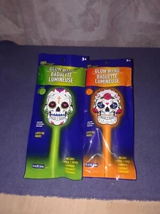 Pair Of New Halloween GLOW Wands - Picture 1 of 4
