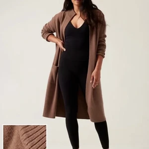 Suéter envolvente de lana y cachemir Athleta Spirit S pequeño beige rústico #882542 - Imagen 1 de 10