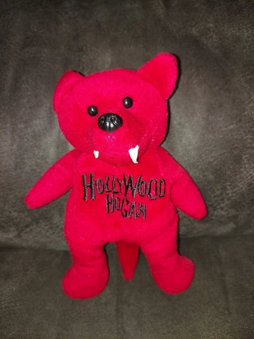 WCW NWO RACING CHAMPIONS SERIES 1 HOLLYWOOD HULK HOGAN BEAR Cover