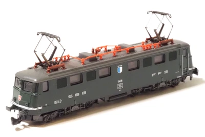 88501 Marklin Z-scale Swiss Ae 6/6 SBB Electric Locomotive Stadt Luzern 5 pole - Image 1 of 4