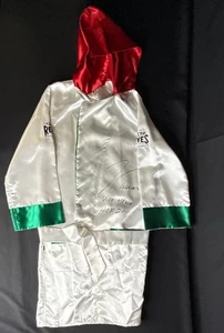 Julio Cesar Chavez Signed Mexico Cleto Reyes Boxing Robe RARE! W Inscrits PSA - Picture 1 of 4