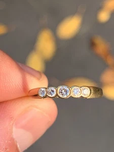 18kt Gold Diamant 1/4ct 5 Steine Ring - Bild 1 von 9