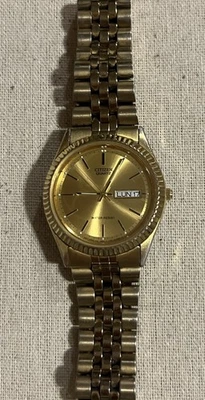 Mens Vintage Citizen Quartz Day-Date Watch. Fluted Bezel & Jubilee Band. Gold - Image 1 of 4