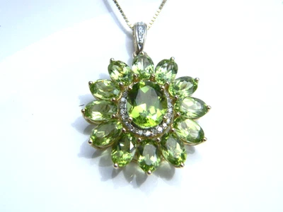 10k 金橄榄石和钻石 - 花图案增强吊坠项链 — 第 1/4 张图片