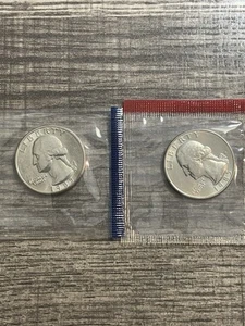 1985 P & D Washington Quarter Two Coins from US Mint Uncirculated Set BU Cello - Picture 1 of 2