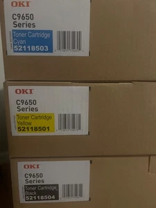 Série OKI C9650 - Cartouches de toner noir cyan et jaune - 52118504 - Photo 1/2