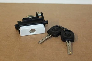 Kofferraumdeckel Schloss und Schlüssel Polo Classic / Kombi 6K 1E0827571GRU NEU Original VW Teil - Bild 1 von 4