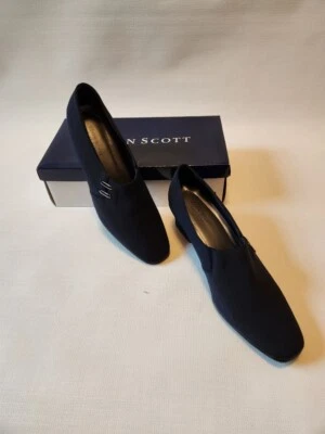 NUEVO EN CAJA Zapatos Karen Scott Azul Marino Elastizados Tacón Grueso Talla 9.5 M Nunca Usados Foto 1 de 4