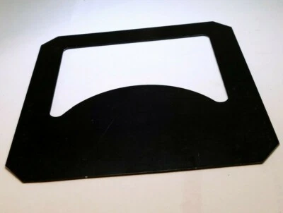 Vignetter  Mask 4.5X4.5" for Lindahl  bellows hood Top arc - Image 1 of 4