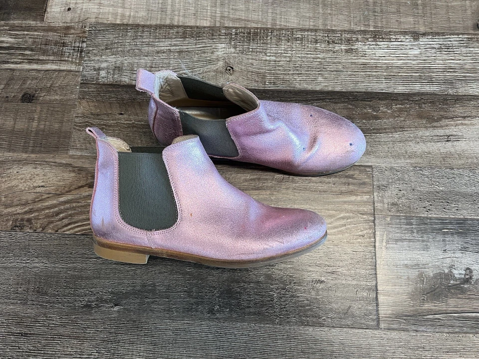 BONPOINT $395 Pink Metallic Leather Chelsea Ankle Boots Booties 35 3.5 4 - Image 1 of 4