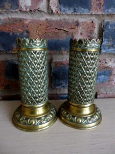 Vintage Decorated Pair Of Brass Vase Rare Design Home Cottage Art Collector - Picture 1 of 11