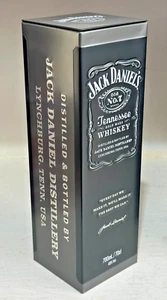 JACK DANIELS EMPTY COLLECTABLE BOTTLE TIN - DISPLAY PUB BAR HOME WHISKEY WHISKY - Picture 1 of 5